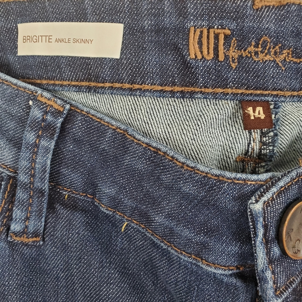 Kut from the Kloth skinny jeans with patch accents - Picture 5 of 9